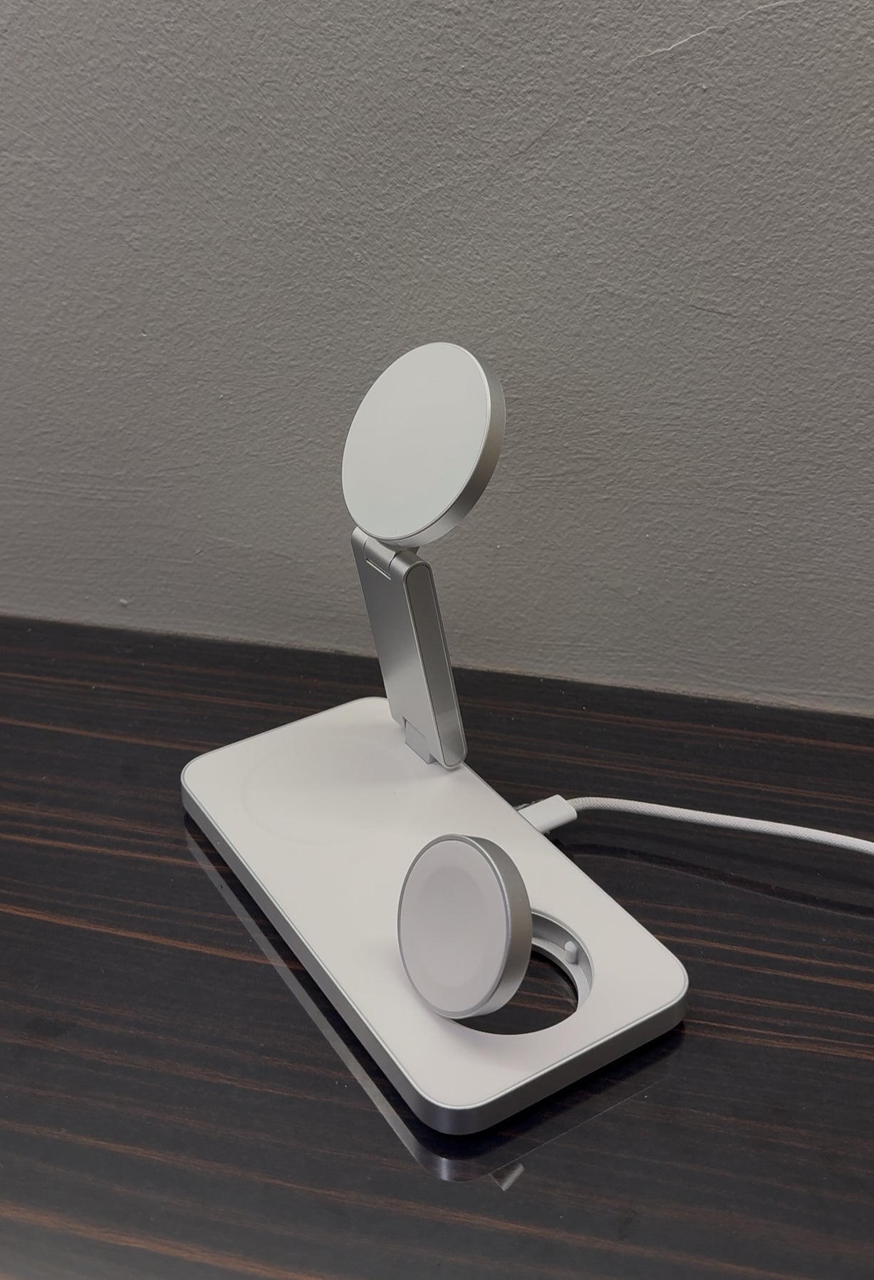 3-1 Pocket Portable Wireless Charging Stand